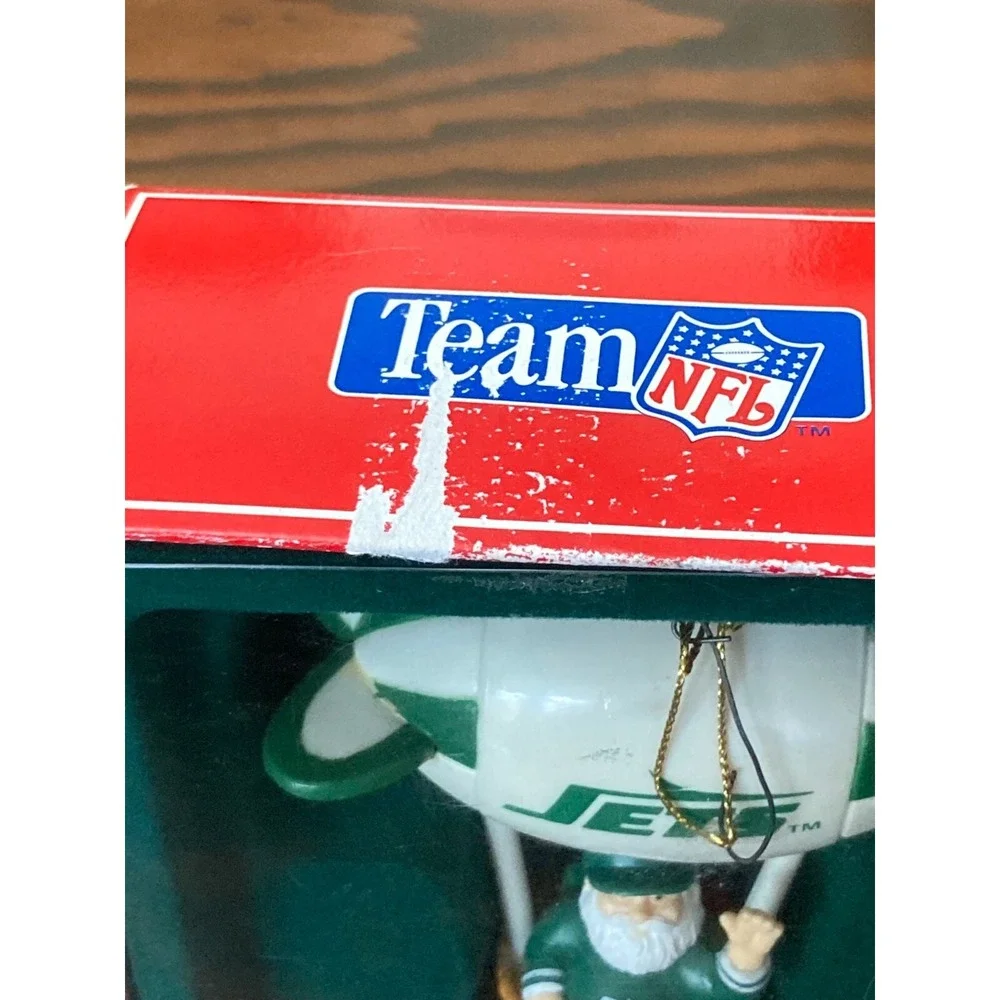 NFL New York Jets Santa's Watching Blimp Ornament in‎ Box Russ Christmas Green